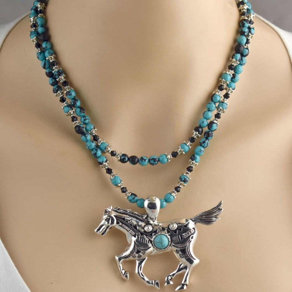 "HP" Matrix Turquoise Running Horse Necklace Set